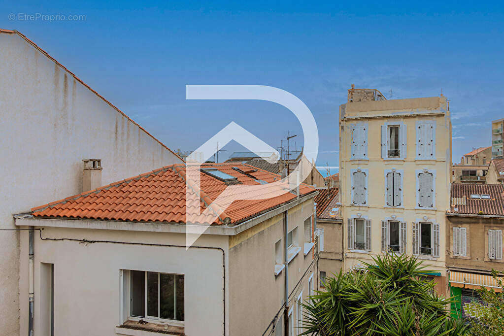 Appartement à MARSEILLE-7E