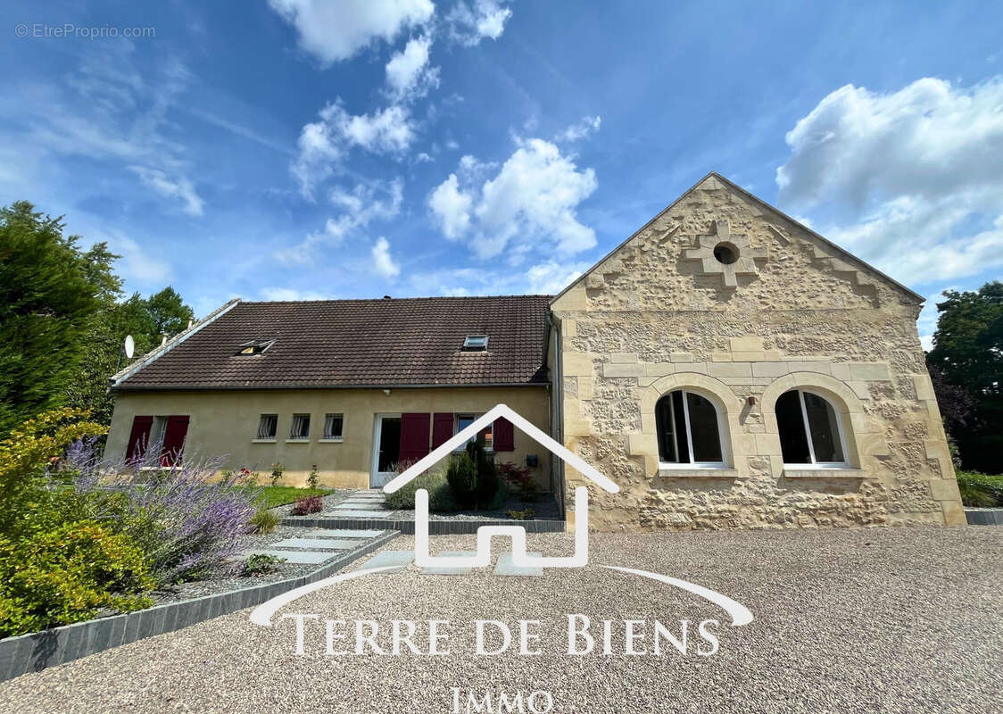 Maison à ROZIERES-SUR-CRISE