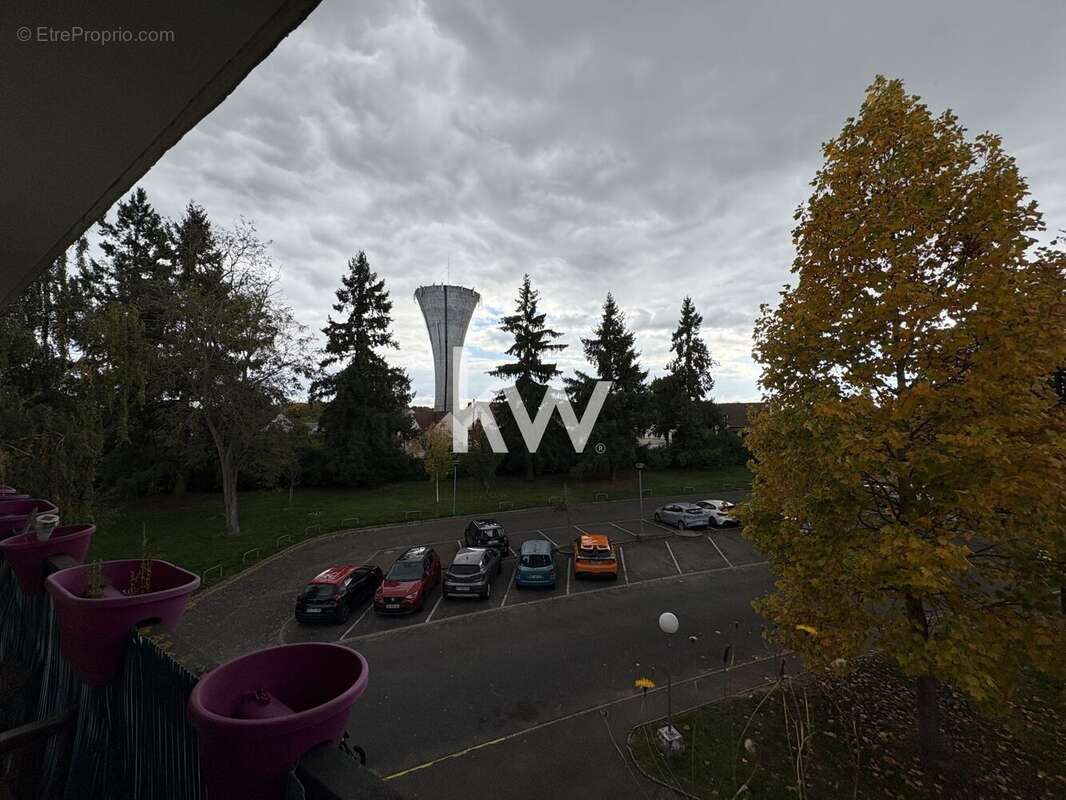 Appartement à MENNECY