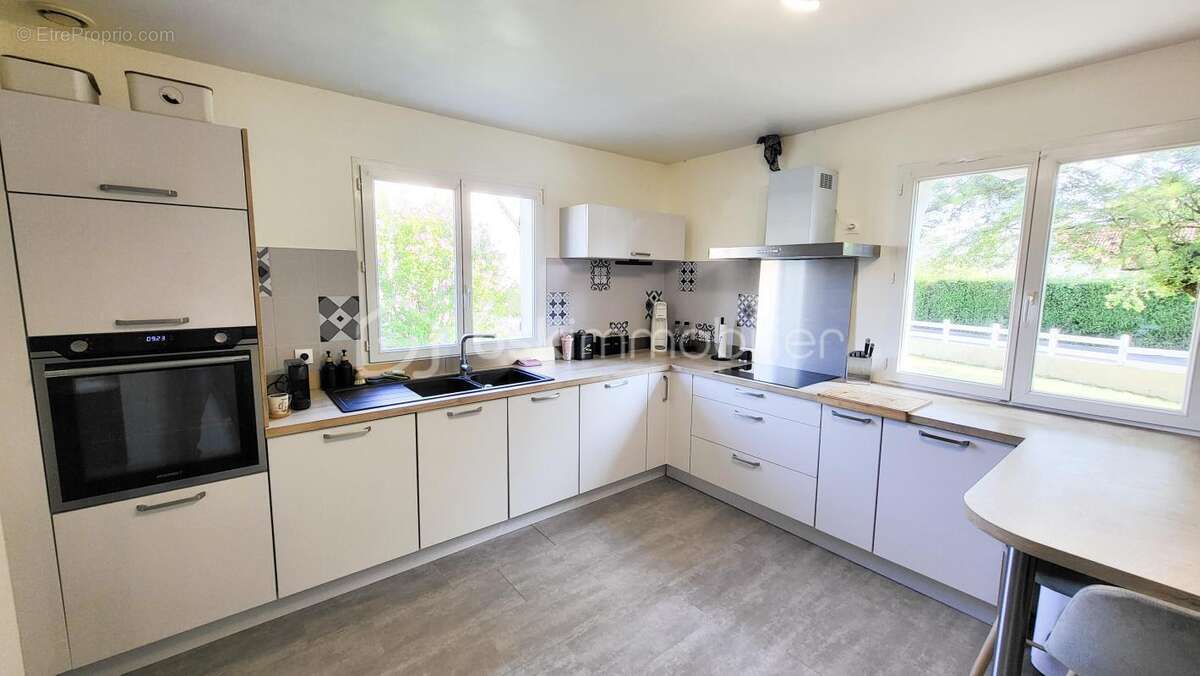 Maison à BOULT-SUR-SUIPPE