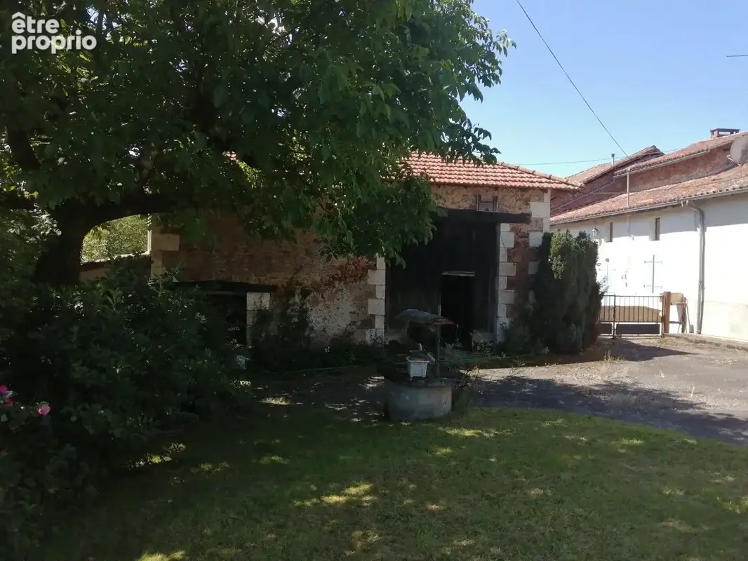Chirac - maison avec grange, terrain et source d'eau - petite exploitation - photo 6