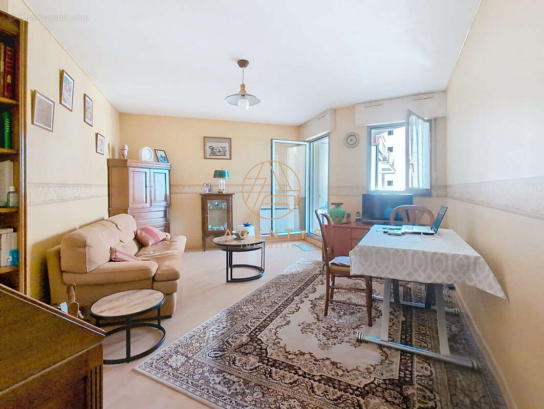 Appartement 48 m² à Joinville-Le-Pont  - photo 3
