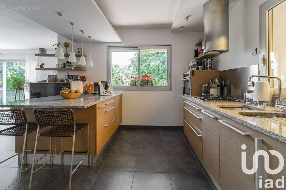 Photo 2 - Maison à LES BROUZILS