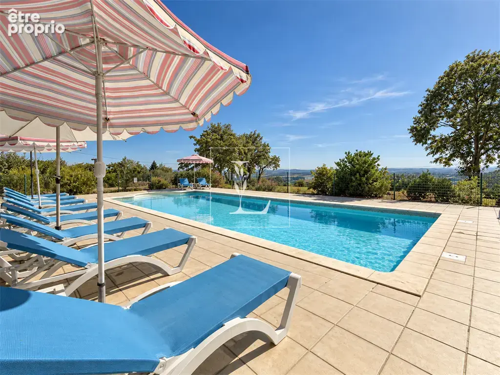 Propriété de caractere renovee, avec maison d'habitation, gîtes, dependances et piscine - segala tarnais - photo 5