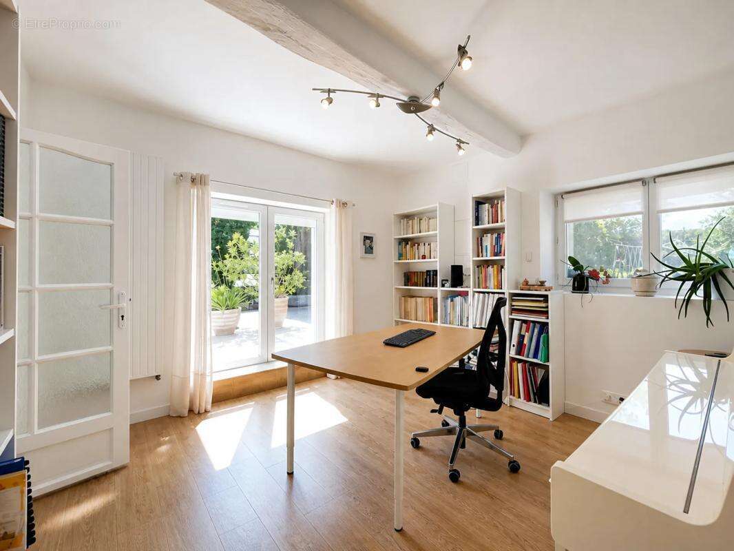 Maison de 8 pièces de 190 m² à La Bastide-de-Besplas - photo 6