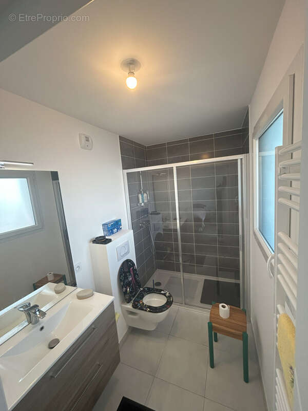 Appartement à CRUSEILLES