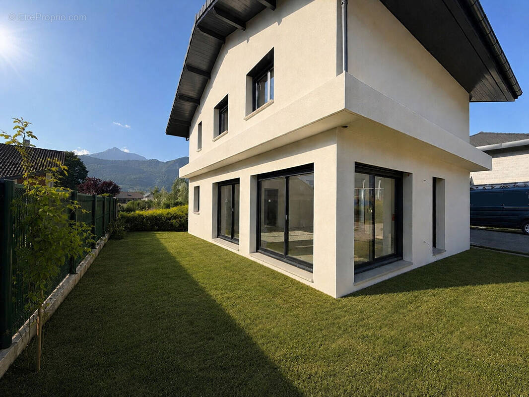 Maison à SCIONZIER