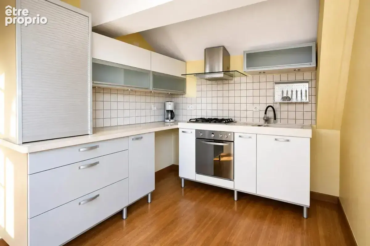 Appartement T2 au deuxième et dernier étage – calme et lumineux - photo 4