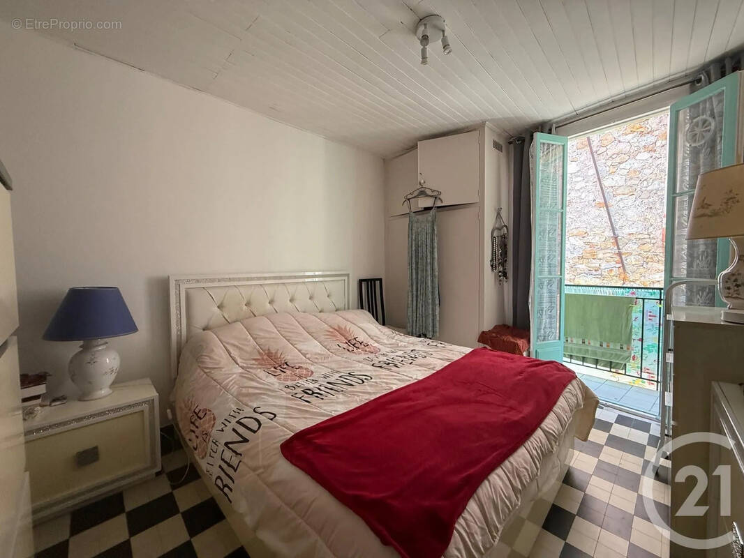 Appartement à CASTELLAR