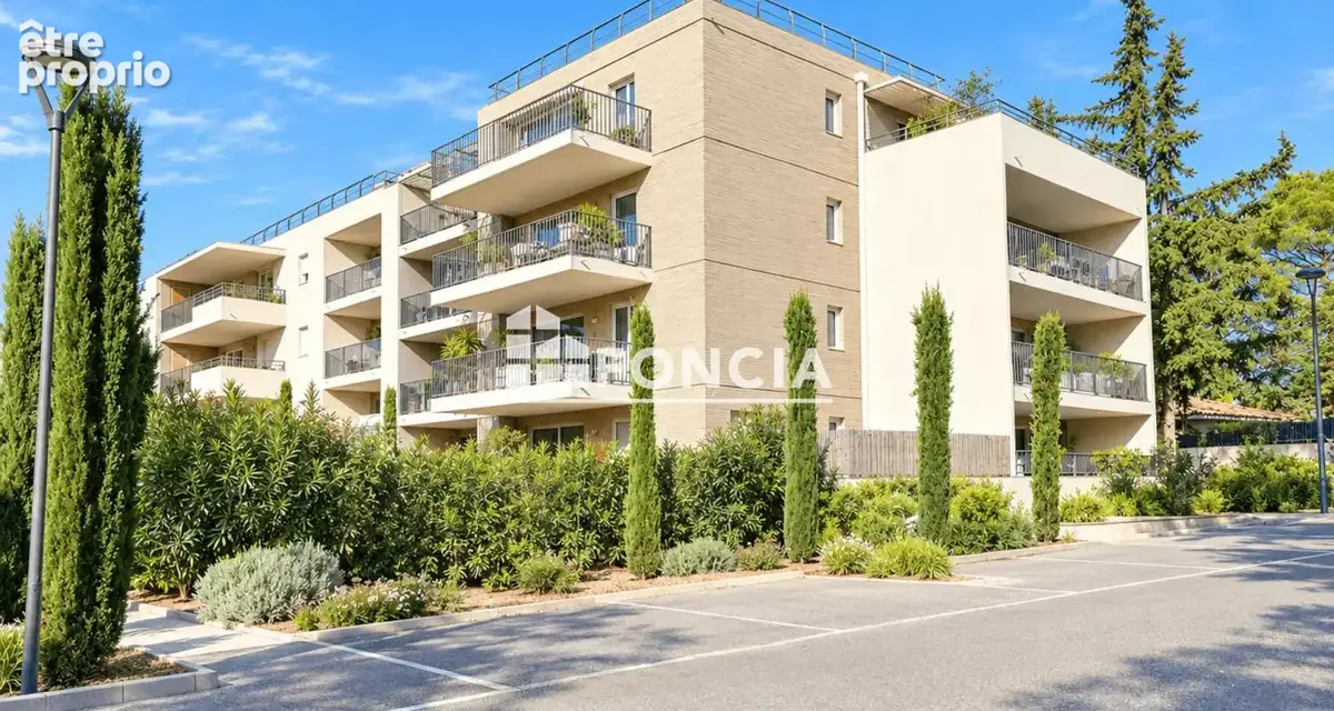 Exclusivité fréjus, grand 2 pièces avec spacieuse terrasse et garage ferme - photo 9