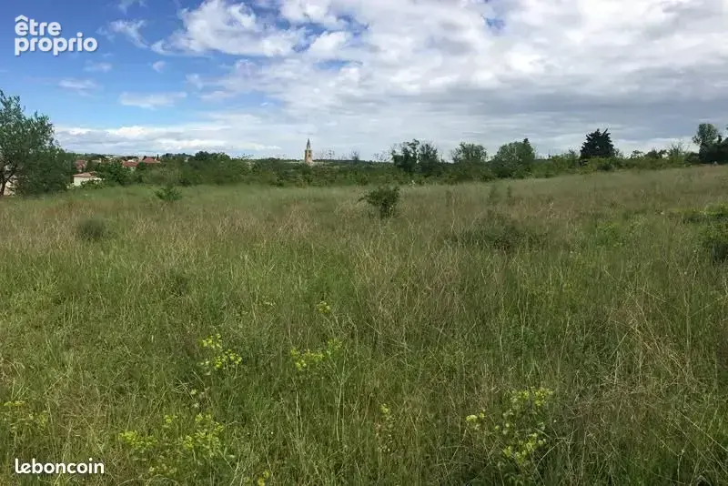 Photo Terrain à Montagnac au prix de 135 000€