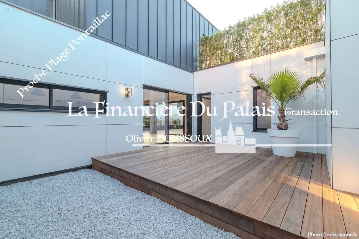 Maison à VAUX-SUR-MER