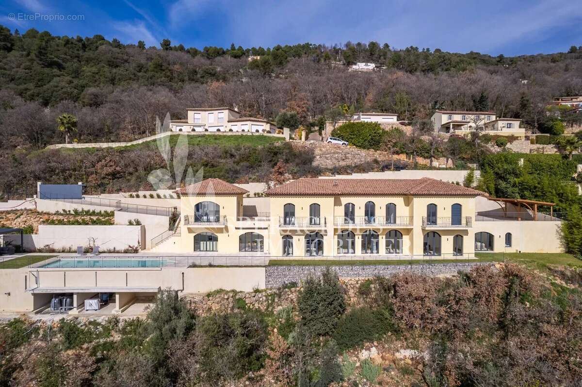 Maison à SPERACEDES