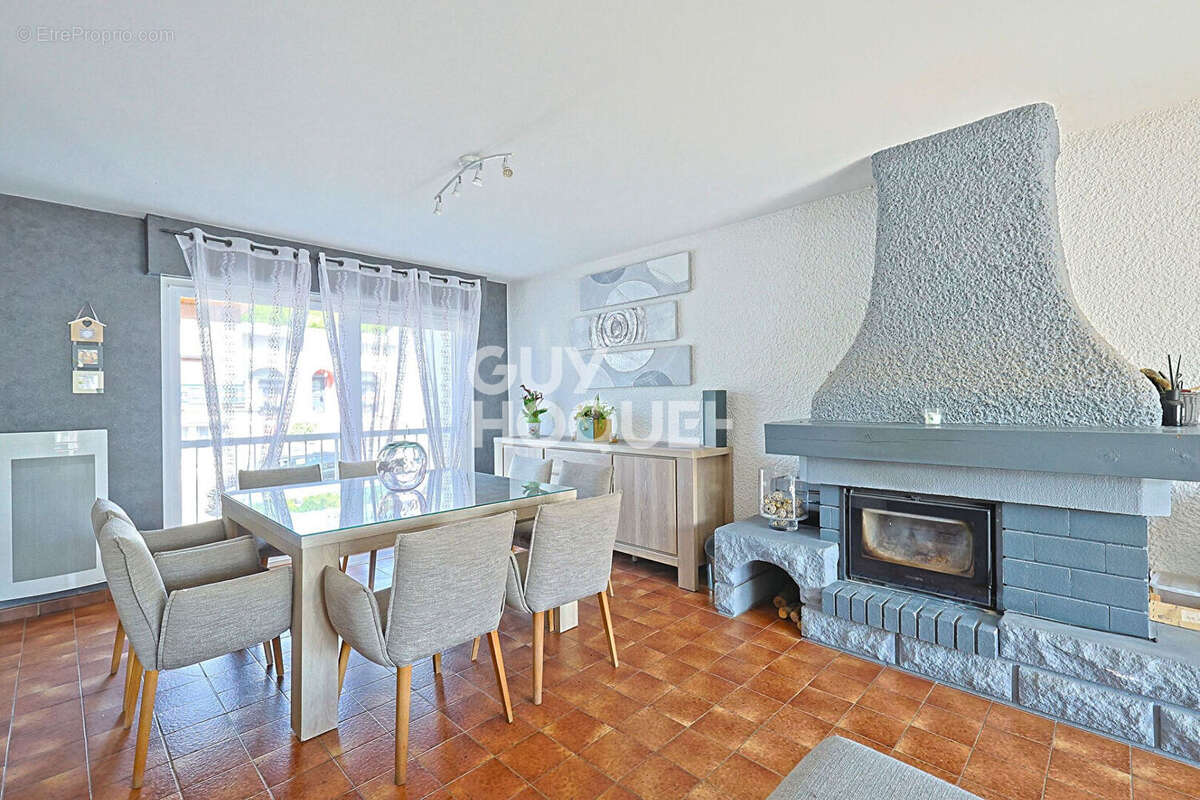 Appartement à NEUVES-MAISONS