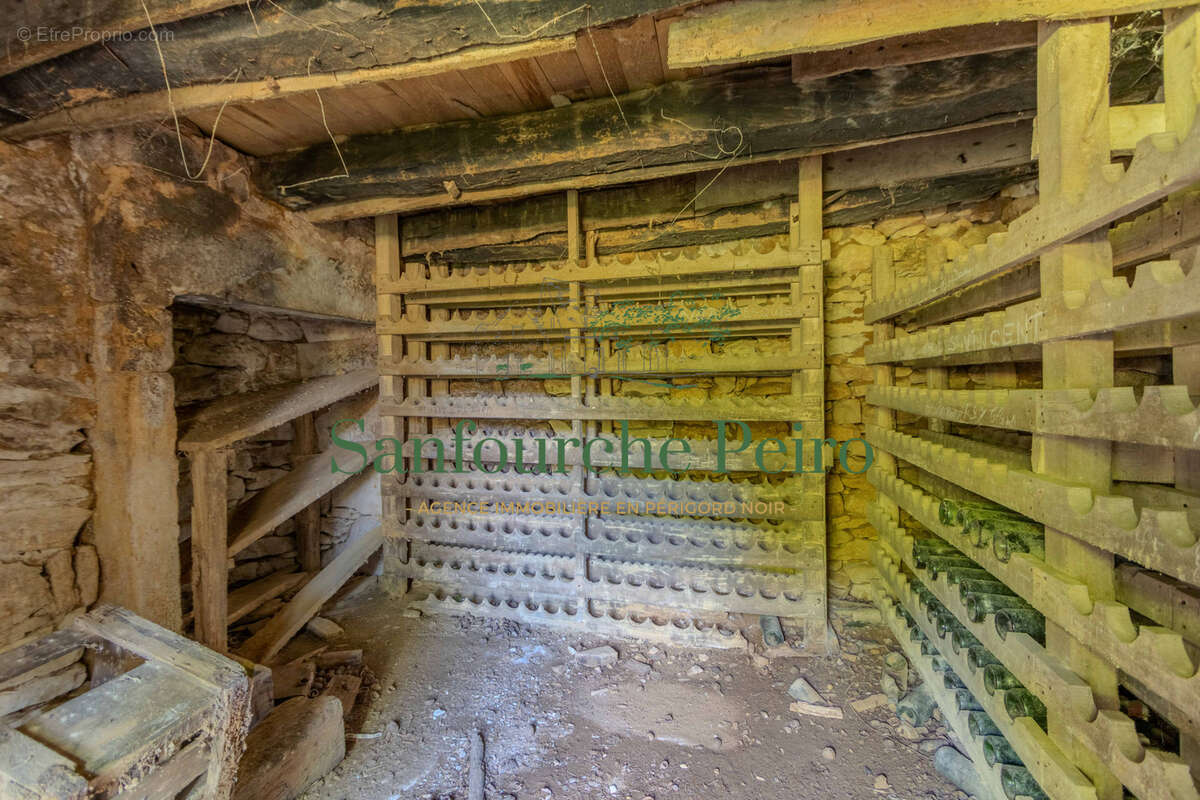 À 12 km au Sud de Sarlat, sur la commune de Saint Vincent de Cosse - Vallée de la Dordogne - photo 11