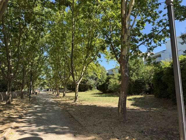 MONTPELLIER LES BOUISSES Appartement F2 sans vis à vis avec parking - photo 10