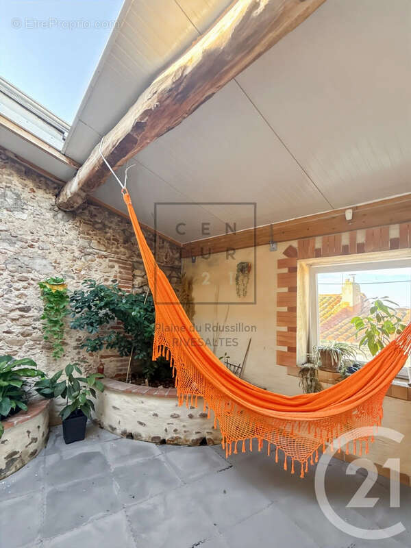 Maison à PEYRESTORTES