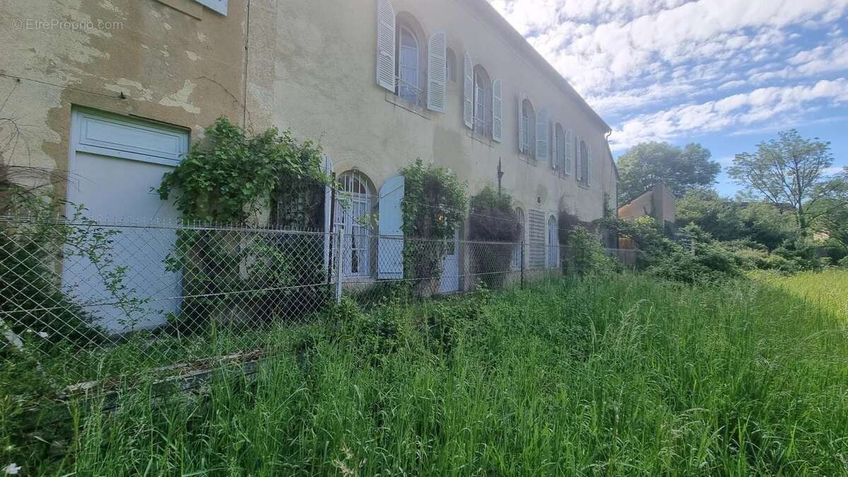 Maison à L'ISLE-SUR-SEREIN