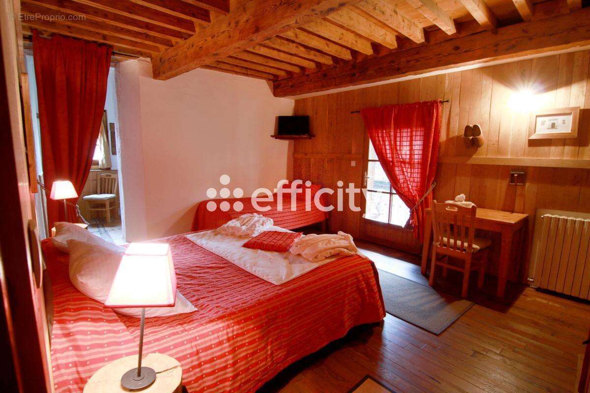Maison 350 m² à Saint-Lary-Soulan  - photo 6