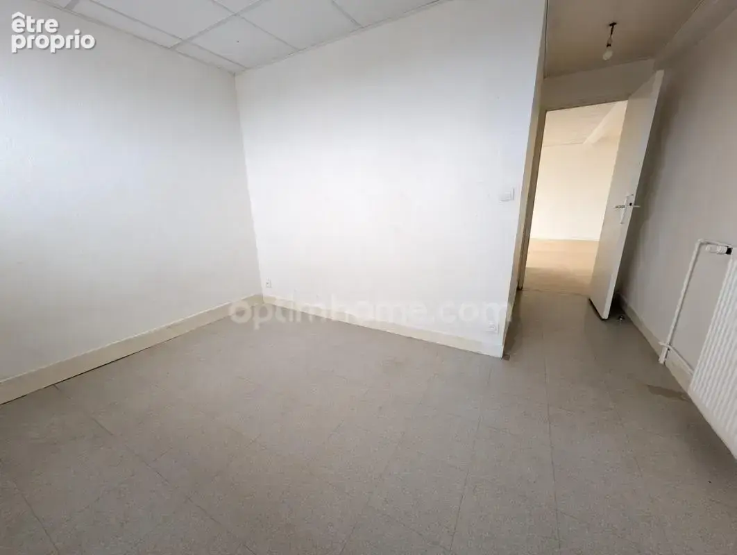 Ajustement de prix ! EXCLUSITÉ LE HAVRE A vendre Appartement avec trois chambres, cave et parking sécurisé ! - photo 12