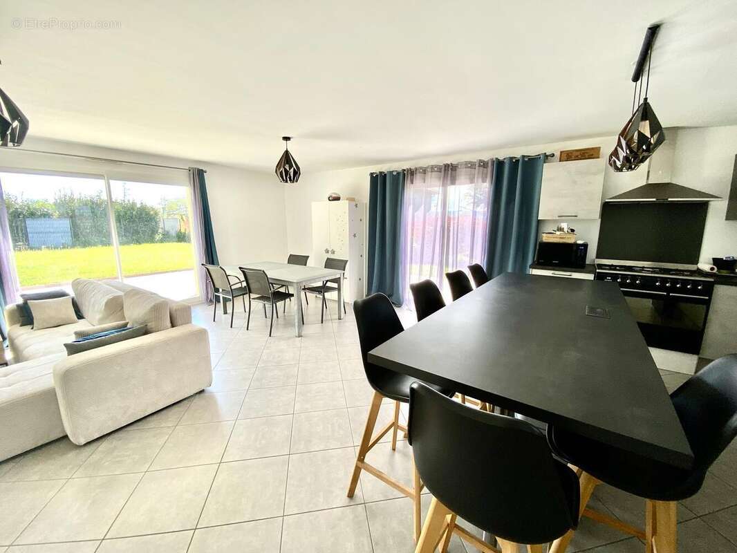 Photo 3 - Maison à FAREINS