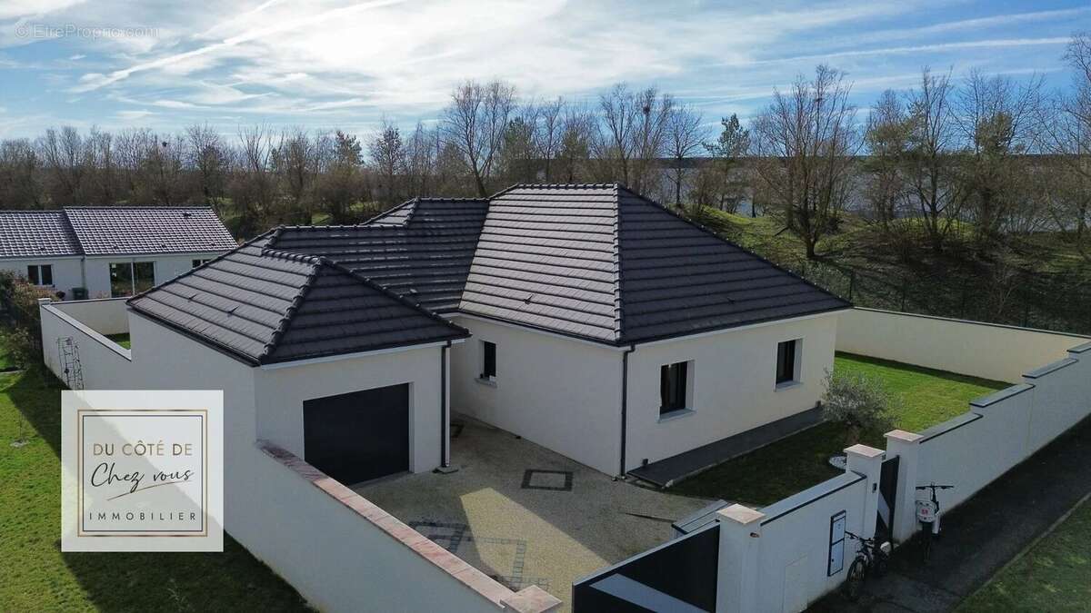 Maison à BUCHERES