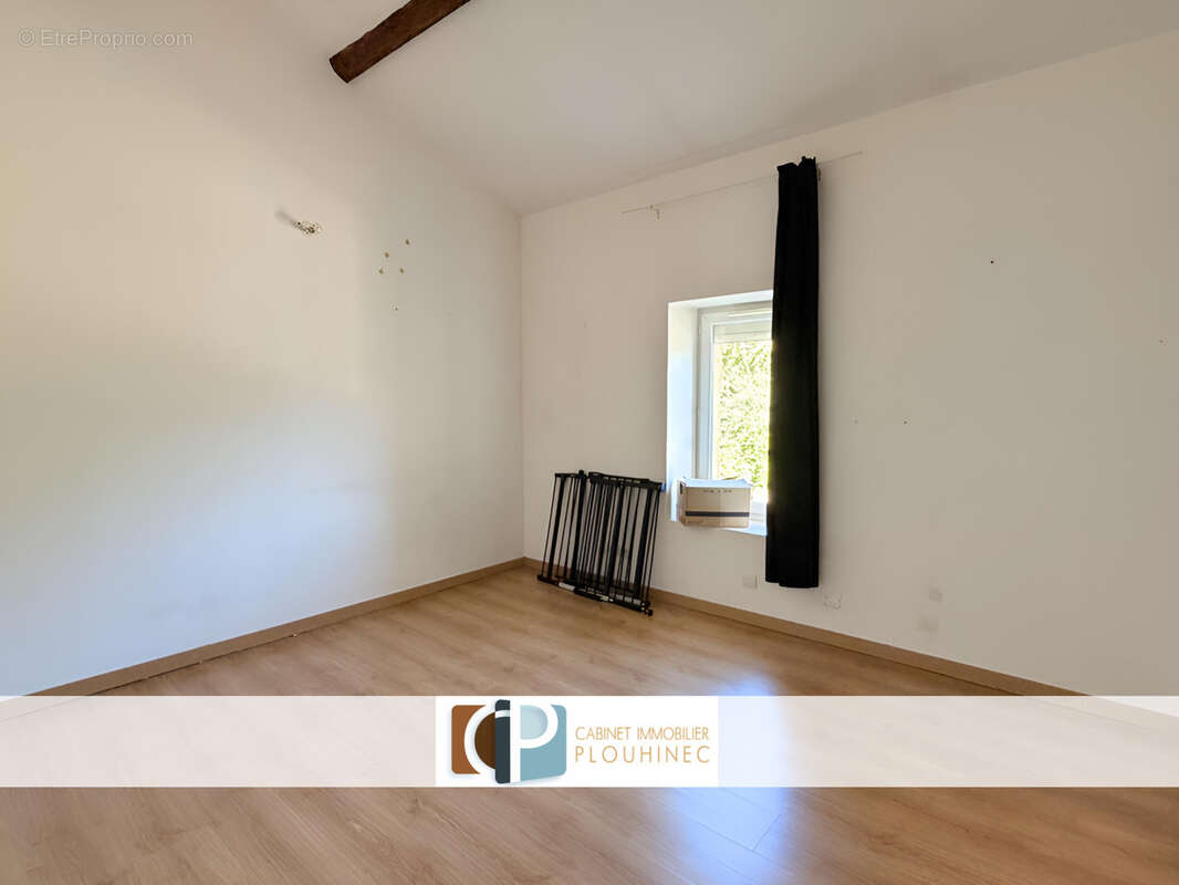 Mâcon : maison 117 m2 proche commodités avec cour intérieure. - photo 8