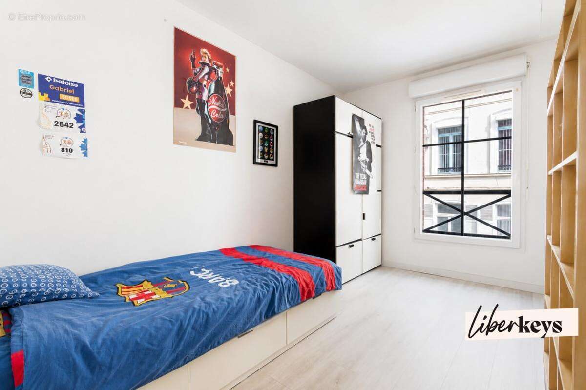 Lille Hyper-centre – T4 106 m² – 3 chambres – Balcon – Garage possible - photo 7