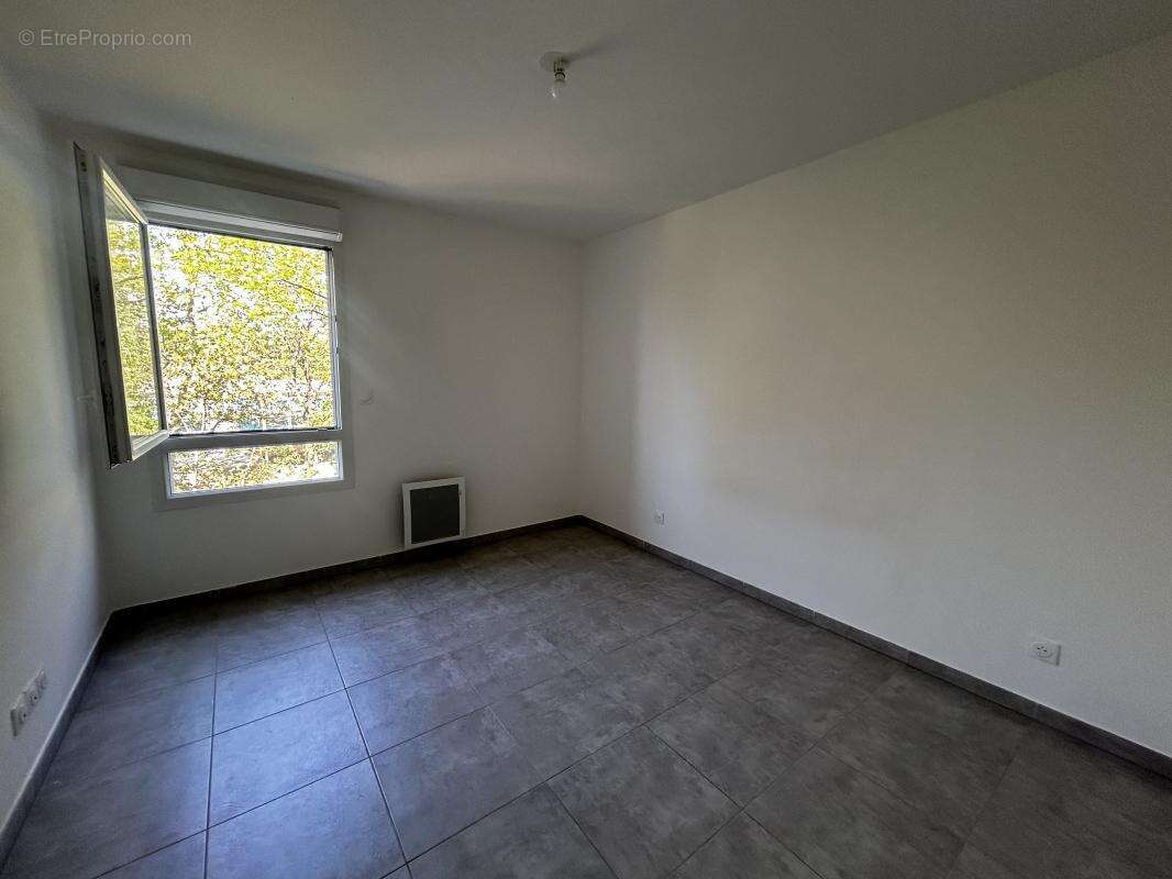Appartement à MARSEILLE-9E