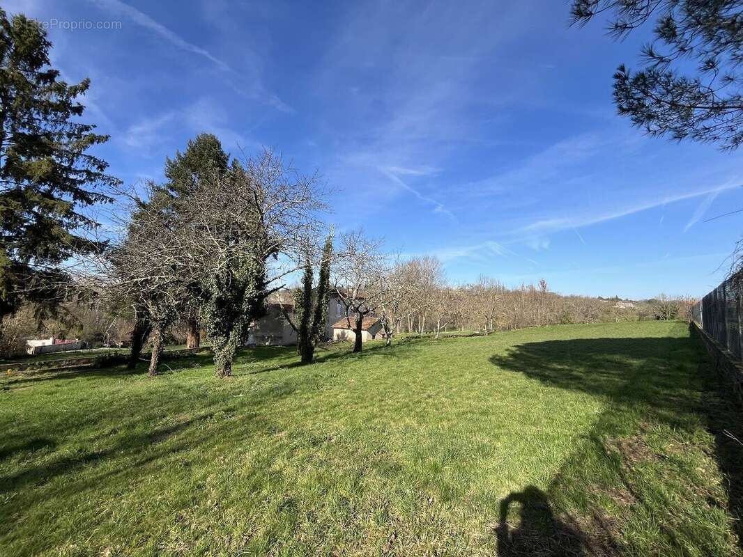 Terrain constructible - proche d'albi - photo 2
