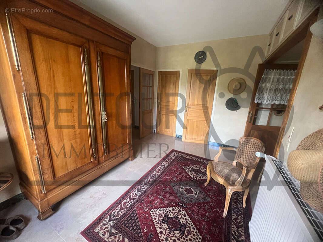 Maison La Ferte Gaucher 7 pièce(s) 224 m2 - photo 11