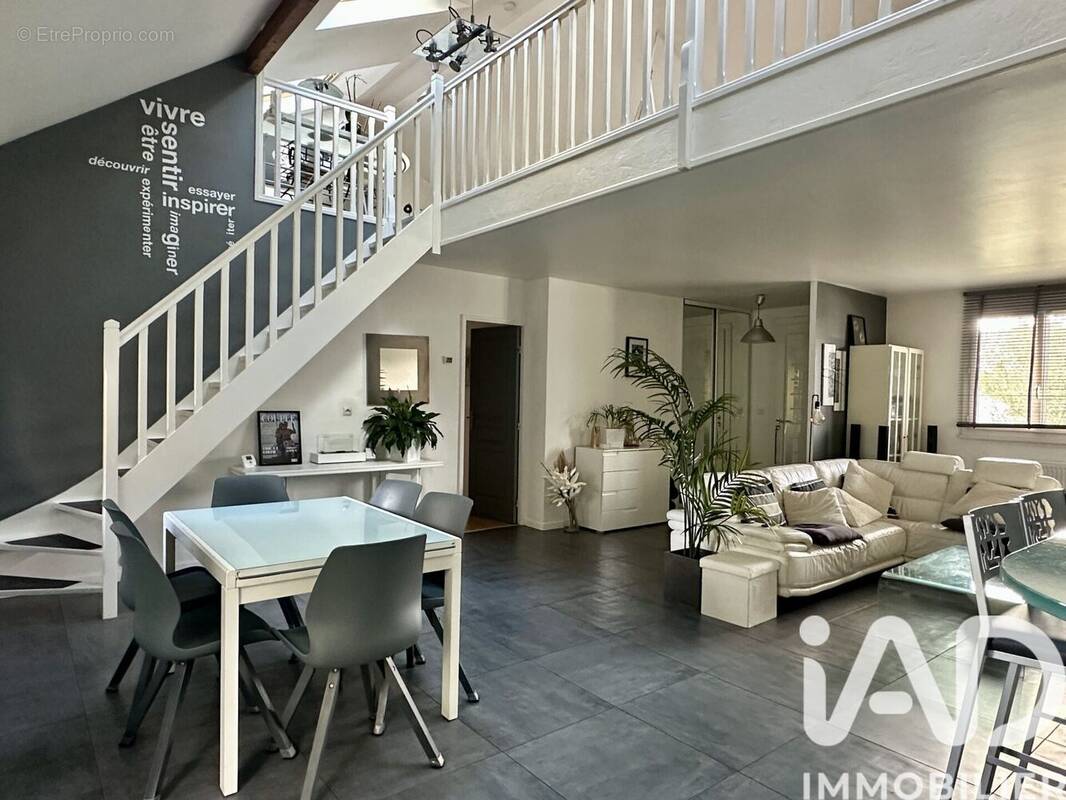 Photo 1 - Maison à MENNECY