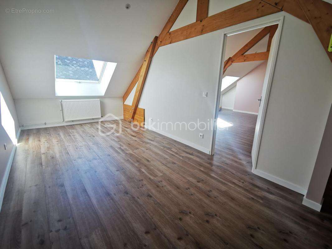 Maison à PIERRE-CHATEL