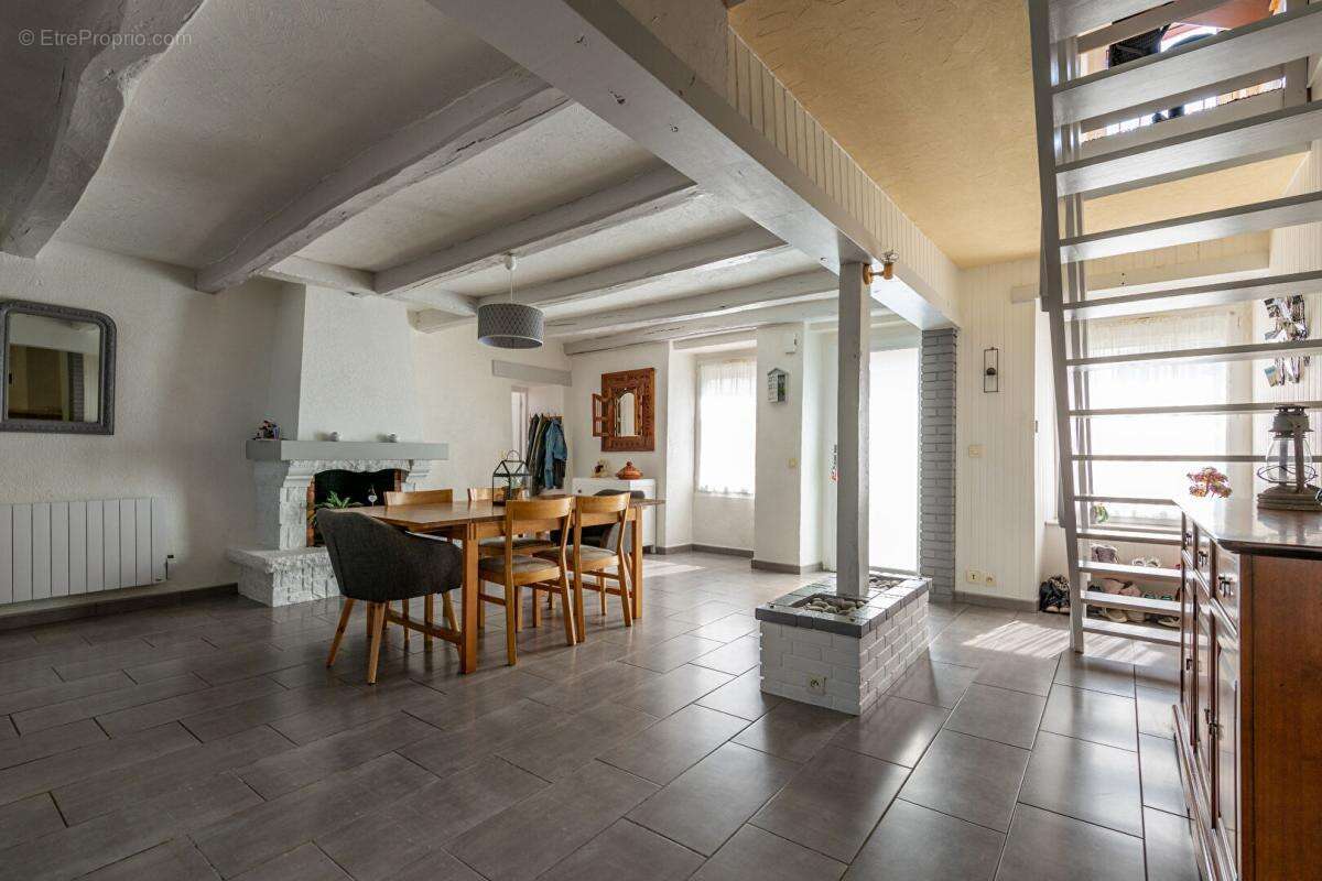 Maison à NORT-SUR-ERDRE