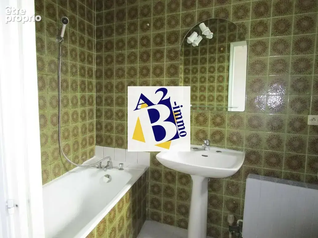 ANGOULEME, immeuble de rapport, 1T2, 2T3 - photo 13