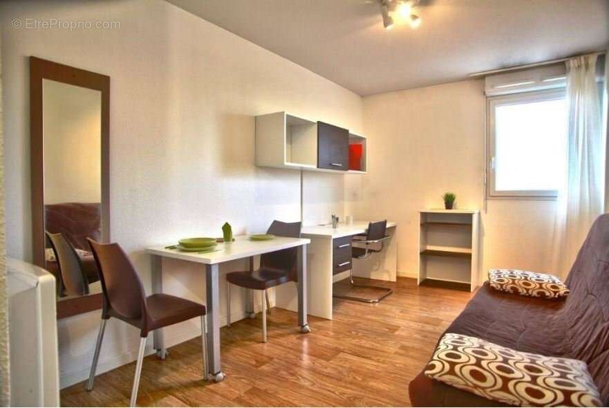 Appartement à MARSEILLE-3E