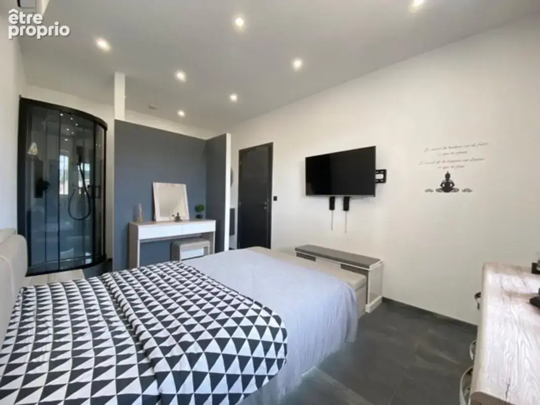 Maison 150m2 et T2 indépendant MARIGNANE-GIGNAC-LA-NERTHE(13) - photo 7