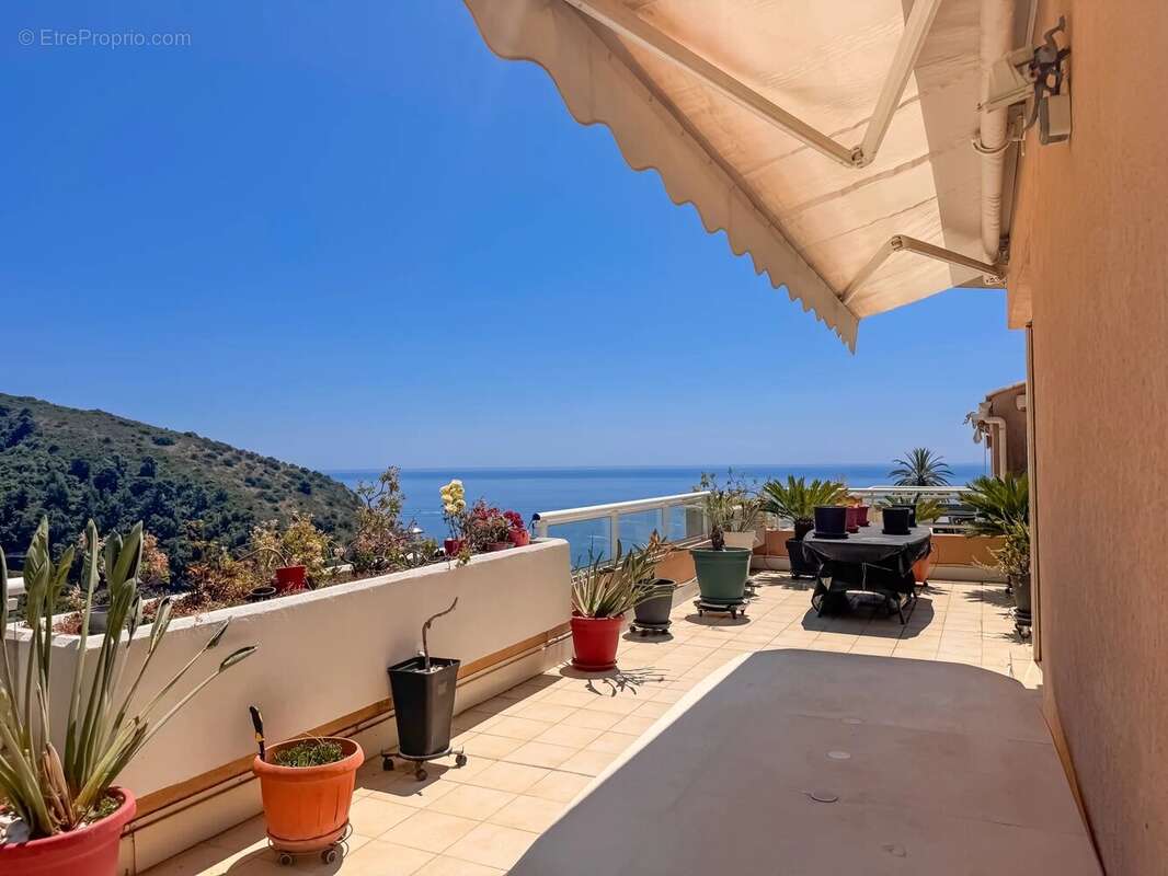 Appartement à EZE