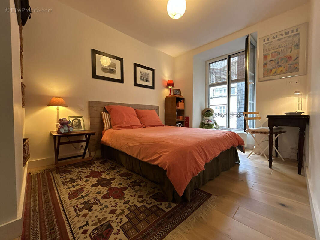 Adresse de prestige, appartement d' exception à vendre. Centre ville de Quimper - Réf. 60 - photo 12