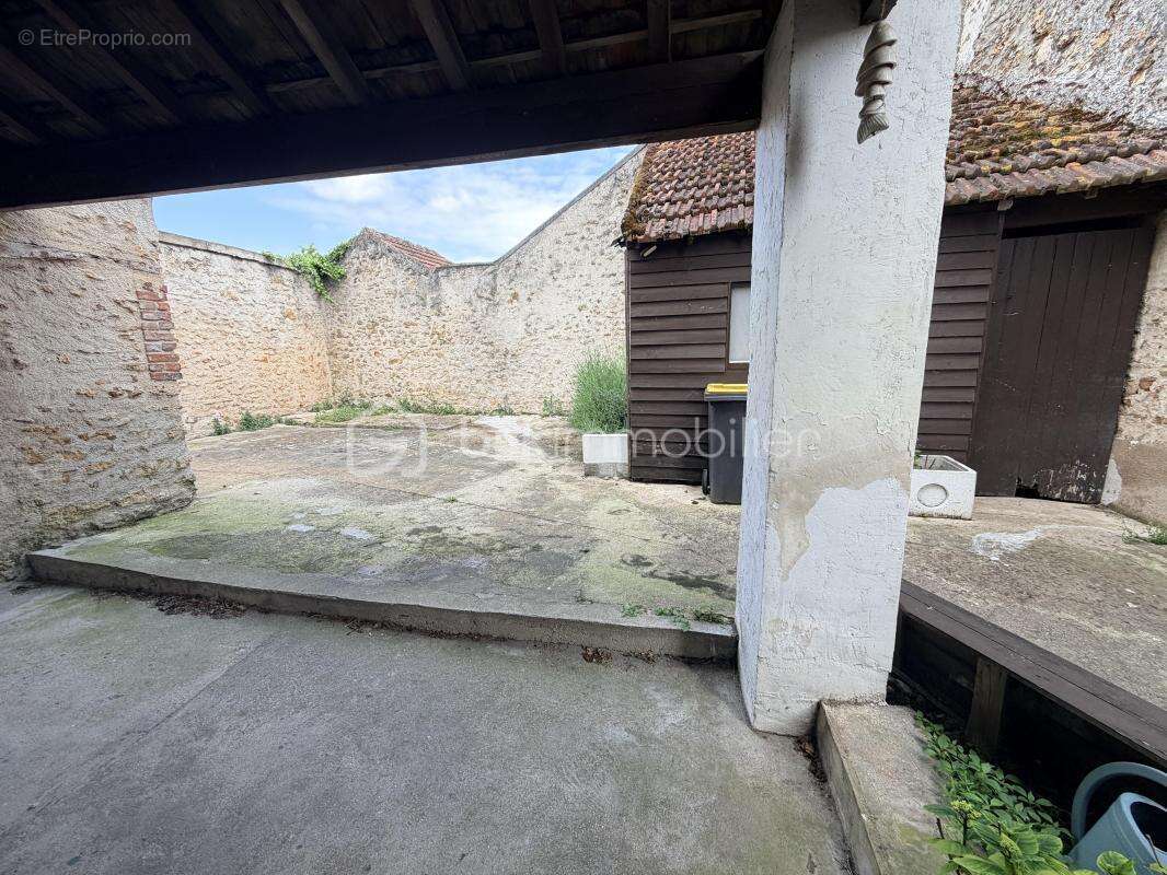Appartement à LEUDEVILLE