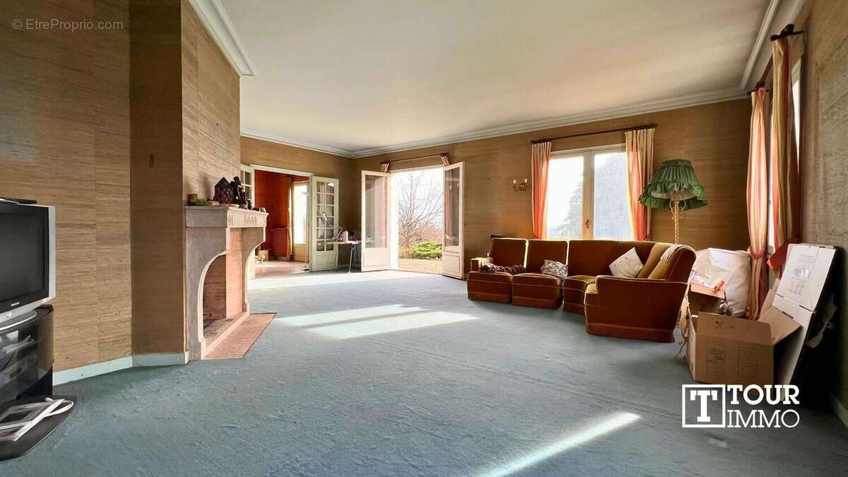 Photo 5 - Maison à LA TOUR-DE-SALVAGNY