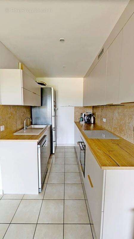CAVAILLON (84)  beau T3 de 61 m² avec terrasse couverte + stationnement privatif en petite résidence fermée - photo 6