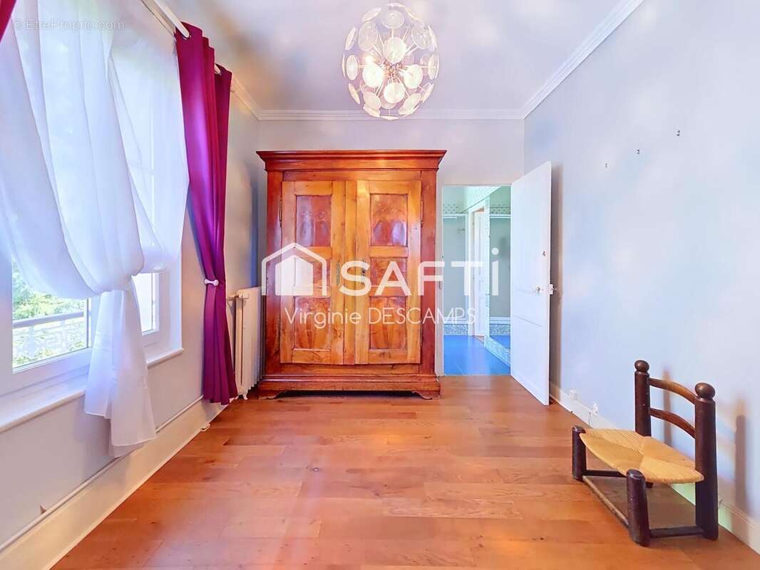 Maison 182 m² à Houdan  - photo 8