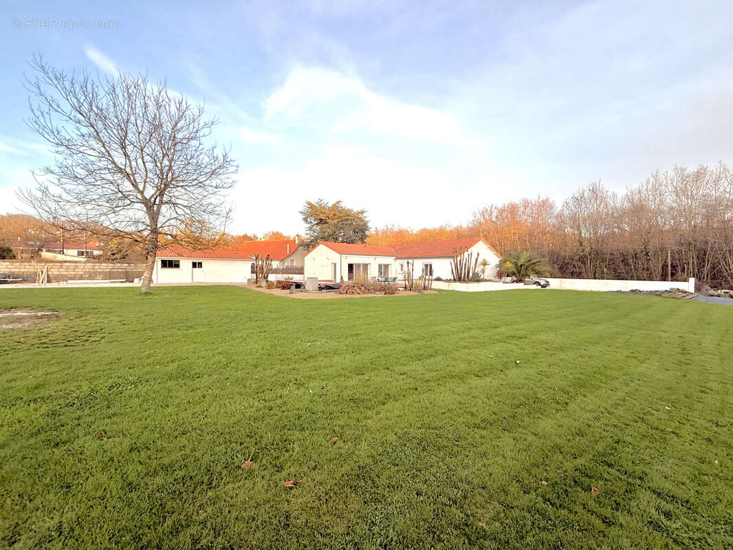 Maison à SAINT-AIGNAN-GRANDLIEU