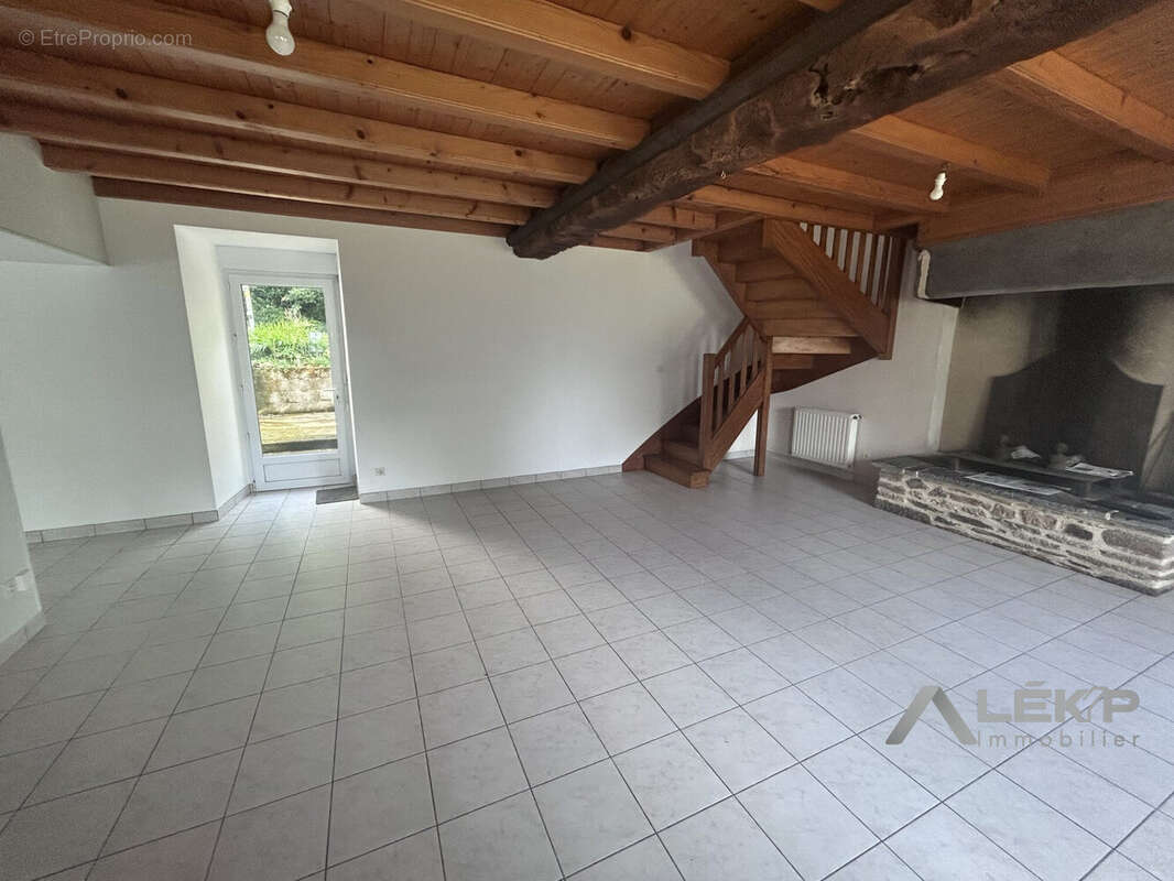 Maison 136 m² à Carentoir  - photo 2