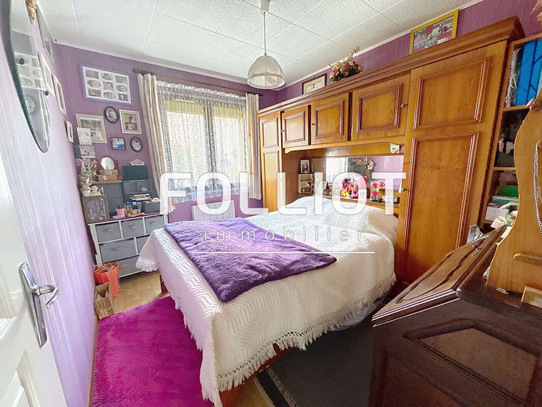 Maison à DONVILLE-LES-BAINS