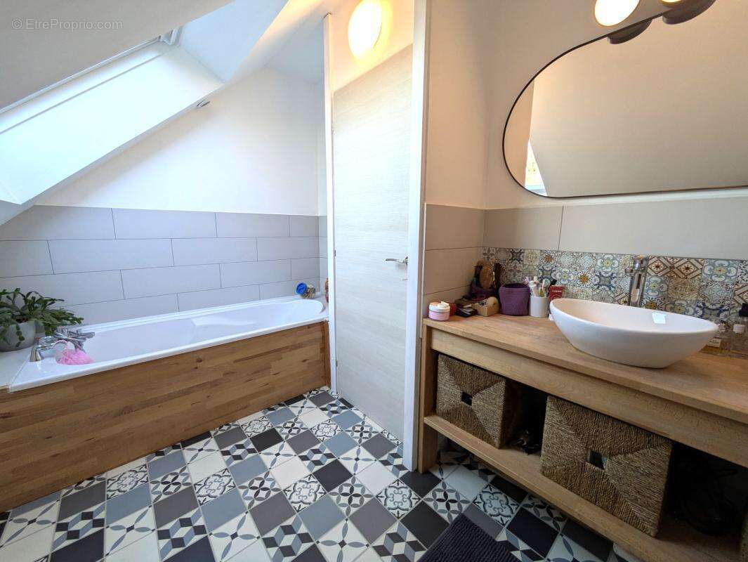 Maison à TREILLIERES