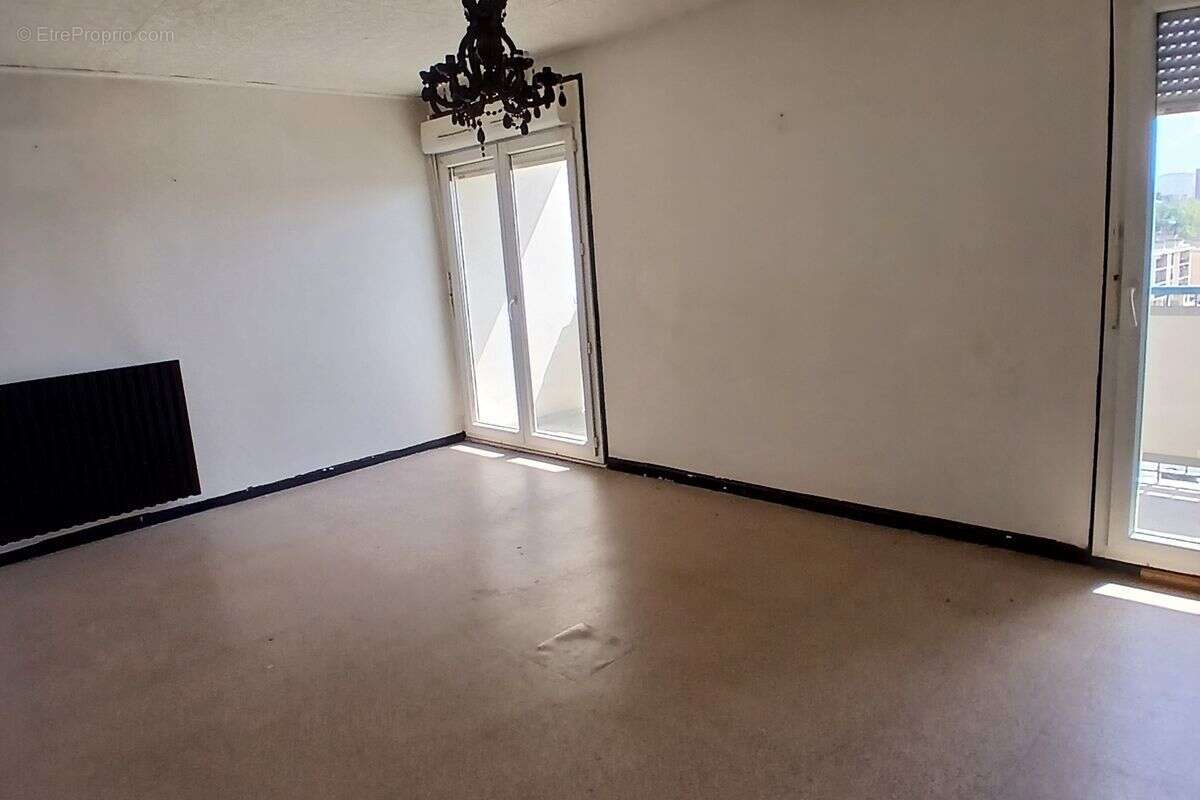 Appartement à MARSEILLE-10E