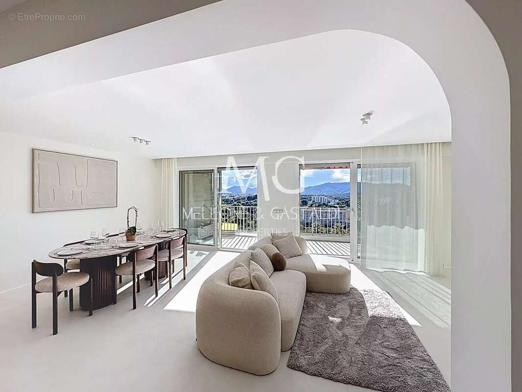 Appartement à LE CANNET