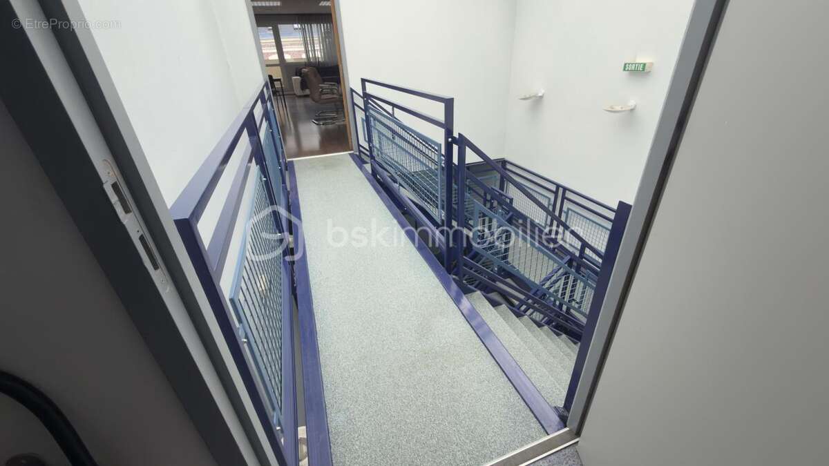 Commerce à SAINT-QUENTIN